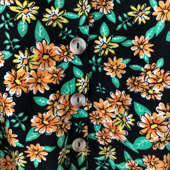 3/$25 Pacsun L.A. Hearts Floral Skirt - Picture 2 of 4